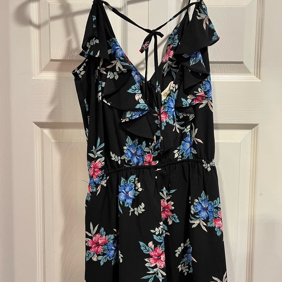 Floral Romper L - Picture 2 of 2